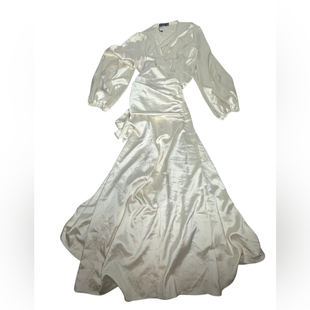 NEW Nasty Gal Cream Satin Wrap Dress 12 - Picture 6 of 10